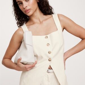 Banana Republic Linen Square-Neck Long Vest Size 4. New with tags